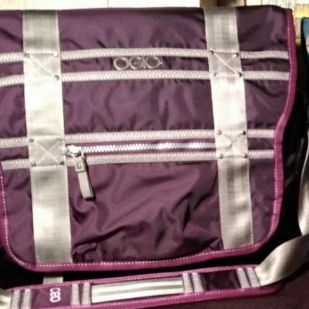 2 Ogio bags. - Picture 3 of 3